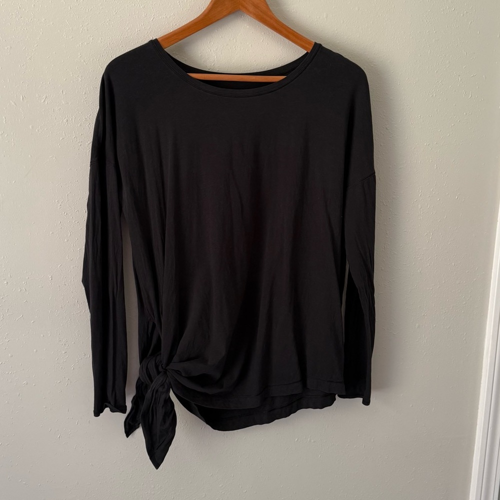 Lululemon Athletic Long Sleeve Black Top with Side Tie Size 8